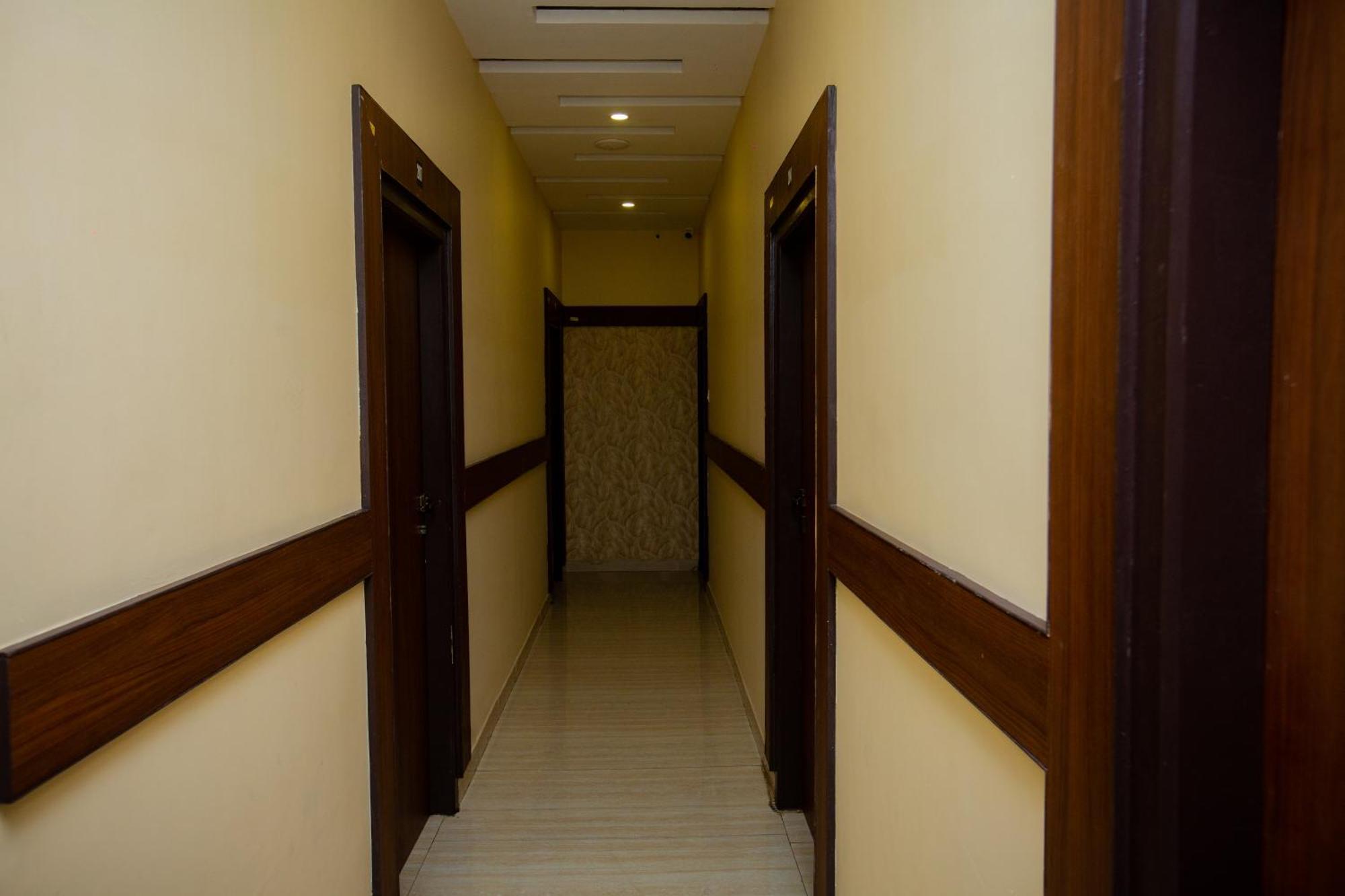 The Park Avenue Hotel - Business Class Hotel Near Central Railway Station Chennai Periyamet Extérieur photo