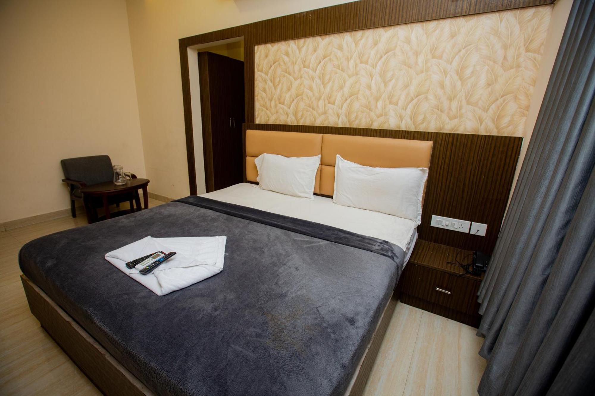 The Park Avenue Hotel - Business Class Hotel Near Central Railway Station Chennai Periyamet Extérieur photo