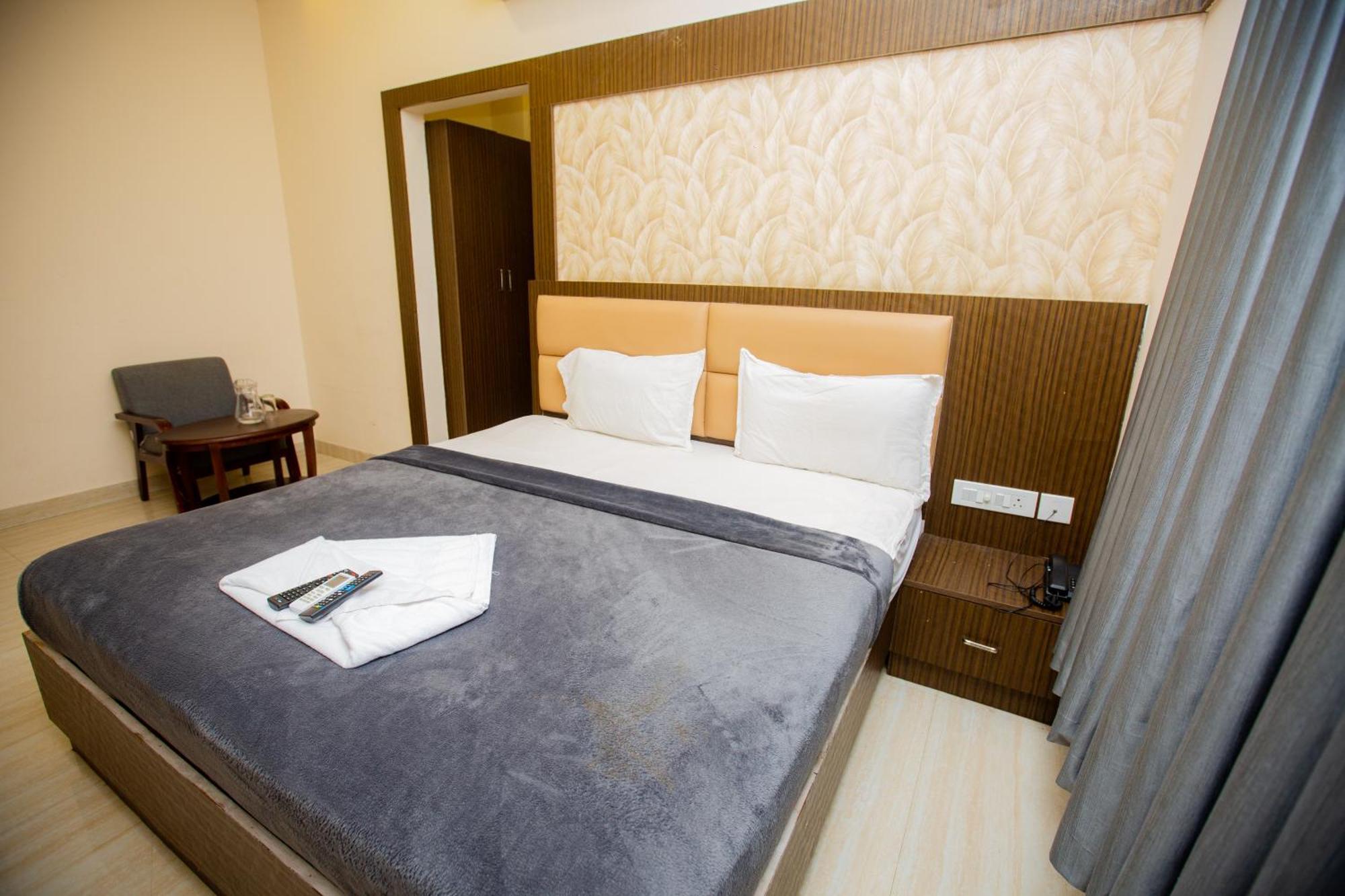 The Park Avenue Hotel - Business Class Hotel Near Central Railway Station Chennai Periyamet Extérieur photo